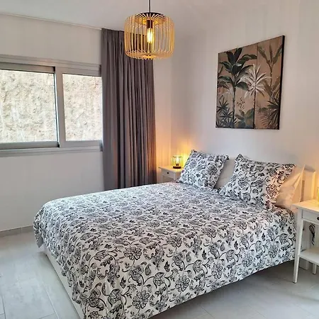 Malibu Mogan Secret Pool - Piscina Privada Y Climatizada - Exclusive Heated Pool * La Playa de Tauro