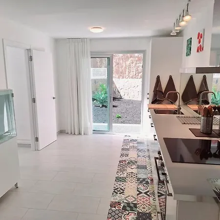 Malibu Mogan Secret Pool - Piscina Privada Y Climatizada - Exclusive Heated Pool Villa *