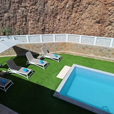 Malibu Mogan Secret Pool - Piscina Privada Y Climatizada - Exclusive Heated Pool La Playa de Tauro