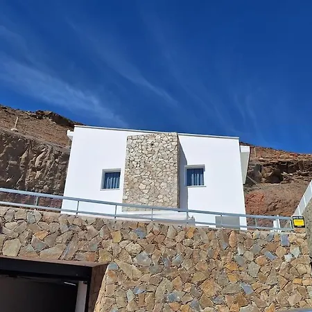 Malibu Mogan Secret Pool - Piscina Privada Y Climatizada - Exclusive Heated Pool * La Playa de Tauro